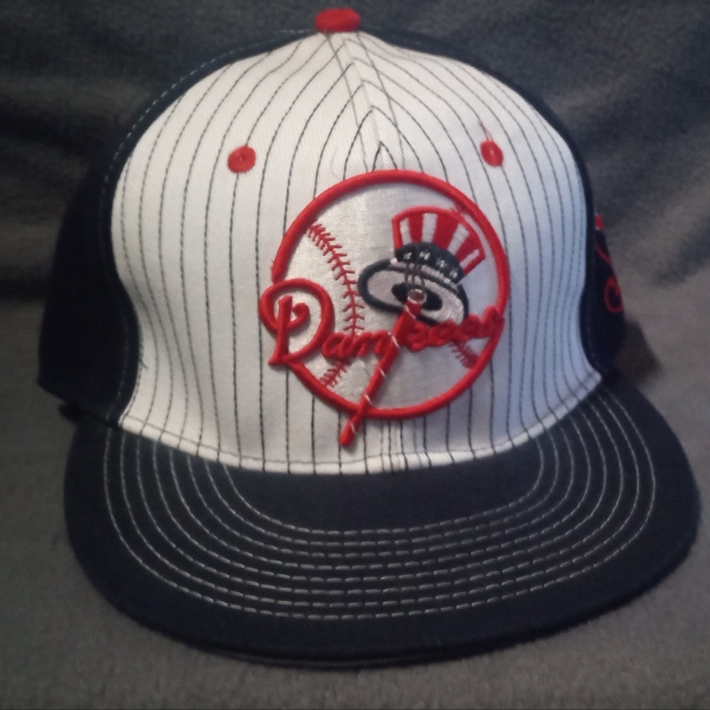Grassroots Fitted Hat size7 (small)
